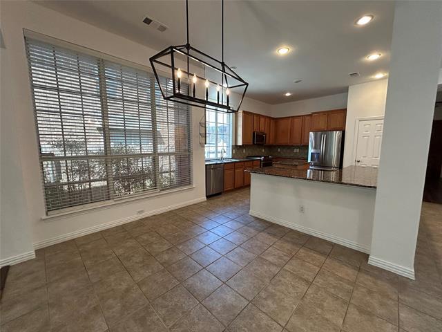 Building Photo - 4840 Van Zandt Dr