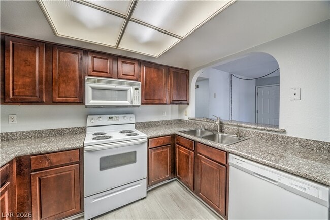 Building Photo - 3411 Sunfish Dr
