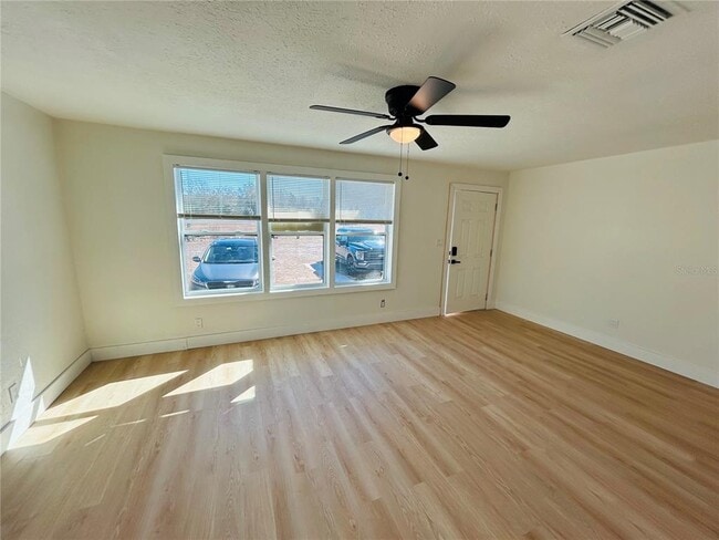 Building Photo - 553683 US-1