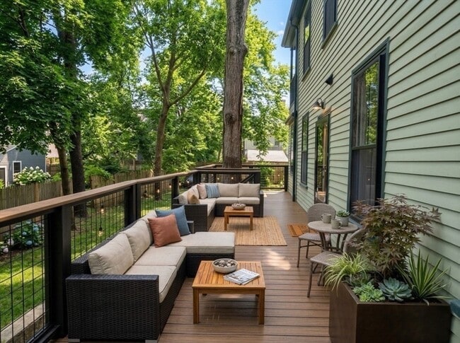 Building Photo - 21 Avon St