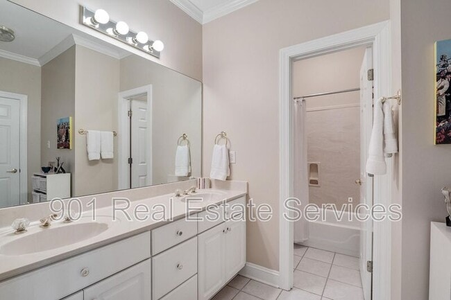 Building Photo - 765 Harbor Isle Cir E