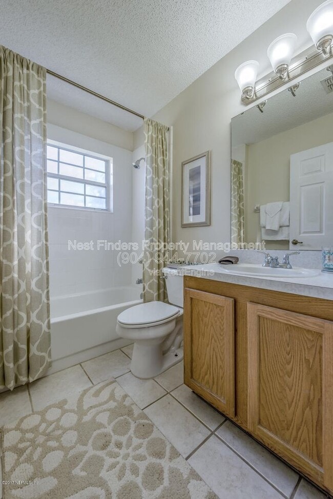 Building Photo - 4570 Blue Stream Ln N