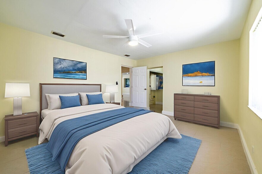 Building Photo - 3730 NE 13th Ter