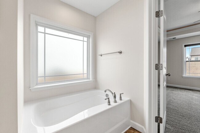 Building Photo - Relax & Enjoy: 3BR Inman Rental with Big Backyard & Covered Porch