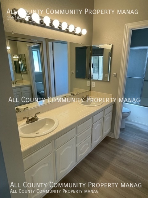 Building Photo - 31176 Lahontan St