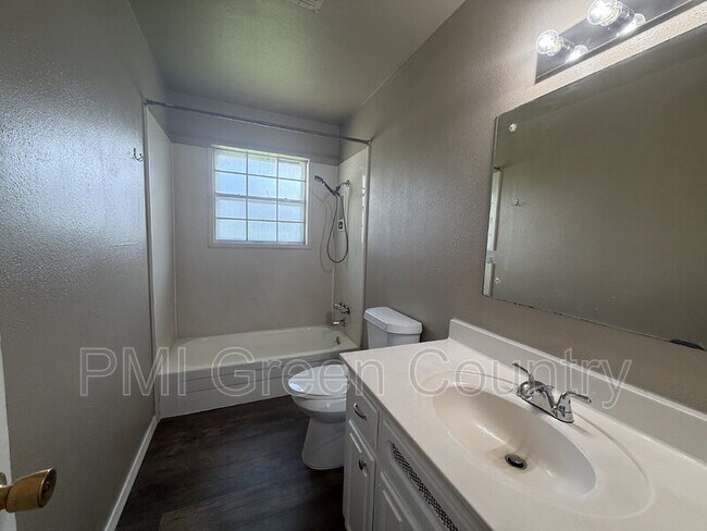 Building Photo - 30375 E 150th St S