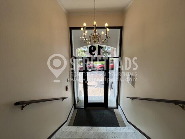 Building Photo - 1 bedroom in Brookline MA 02446
