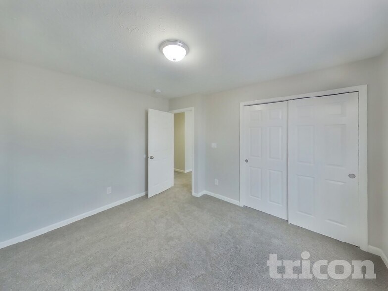 Building Photo - 951 Atir Ln