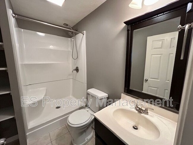 Building Photo - 18258 Benton Oak Dr