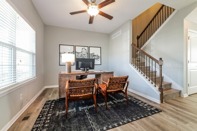 Building Photo - Fantastic 4bd/2.5ba home! Coming soon!