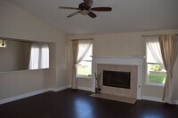 Building Photo - Coming Soon - Spacious 5 Bedroom Home for Rent