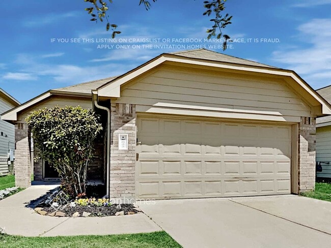 Building Photo - 18822 N Lyford Dr