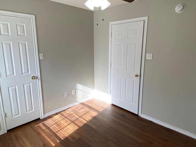 Building Photo - 113 Apache Trail