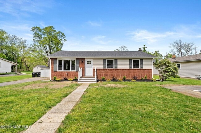 Building Photo - 8 Gordon St