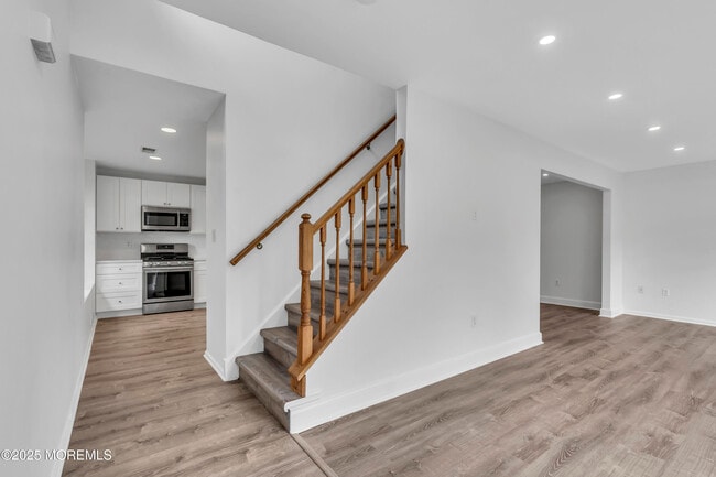 Building Photo - 194 Crooked Stick Ct
