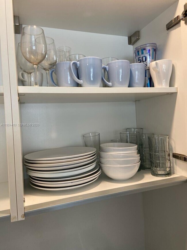 Building Photo - 1410 Euclid Ave