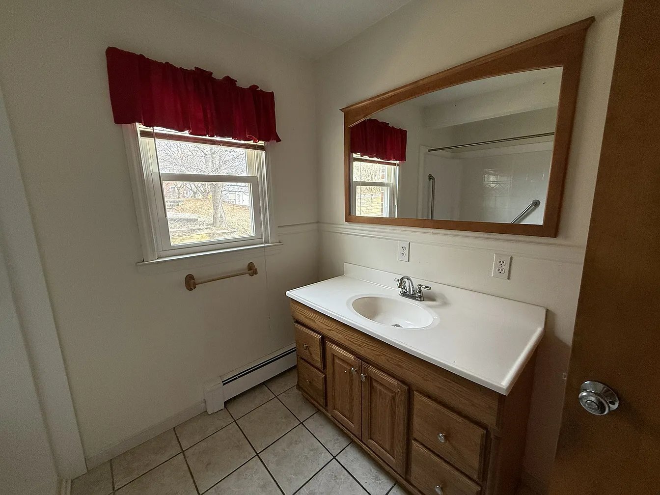 Building Photo - 3900 S Main St