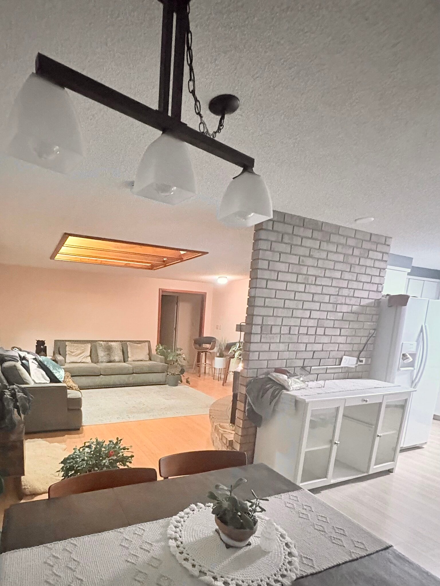 Building Photo - 795 Oak Knoll Dr