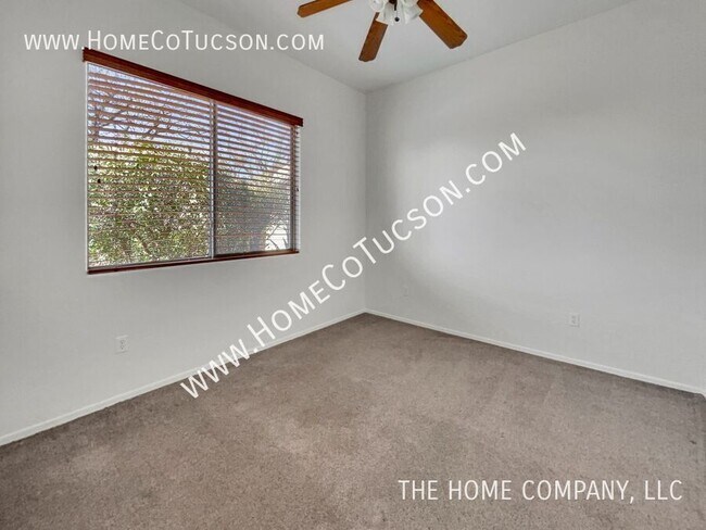 Building Photo - 1061 S Seldon Pl