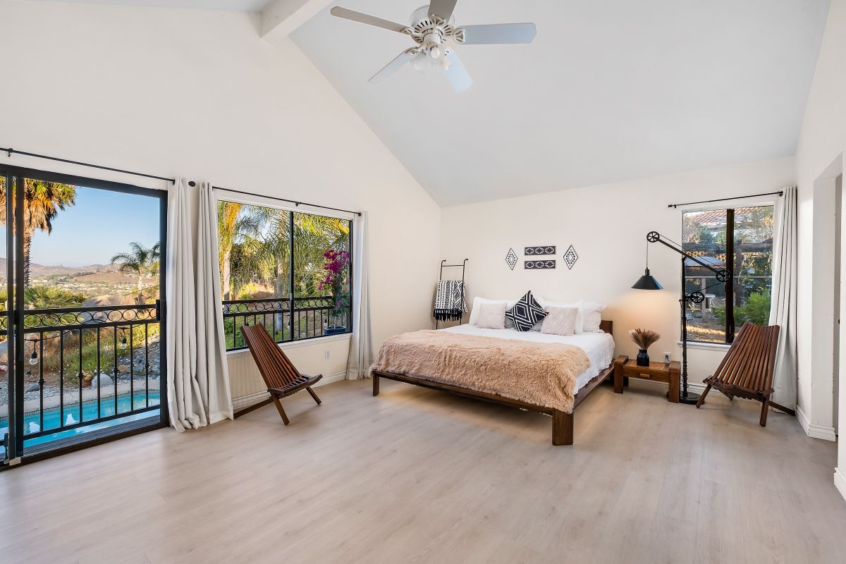 Building Photo - 3426 Lomas Serenas Dr