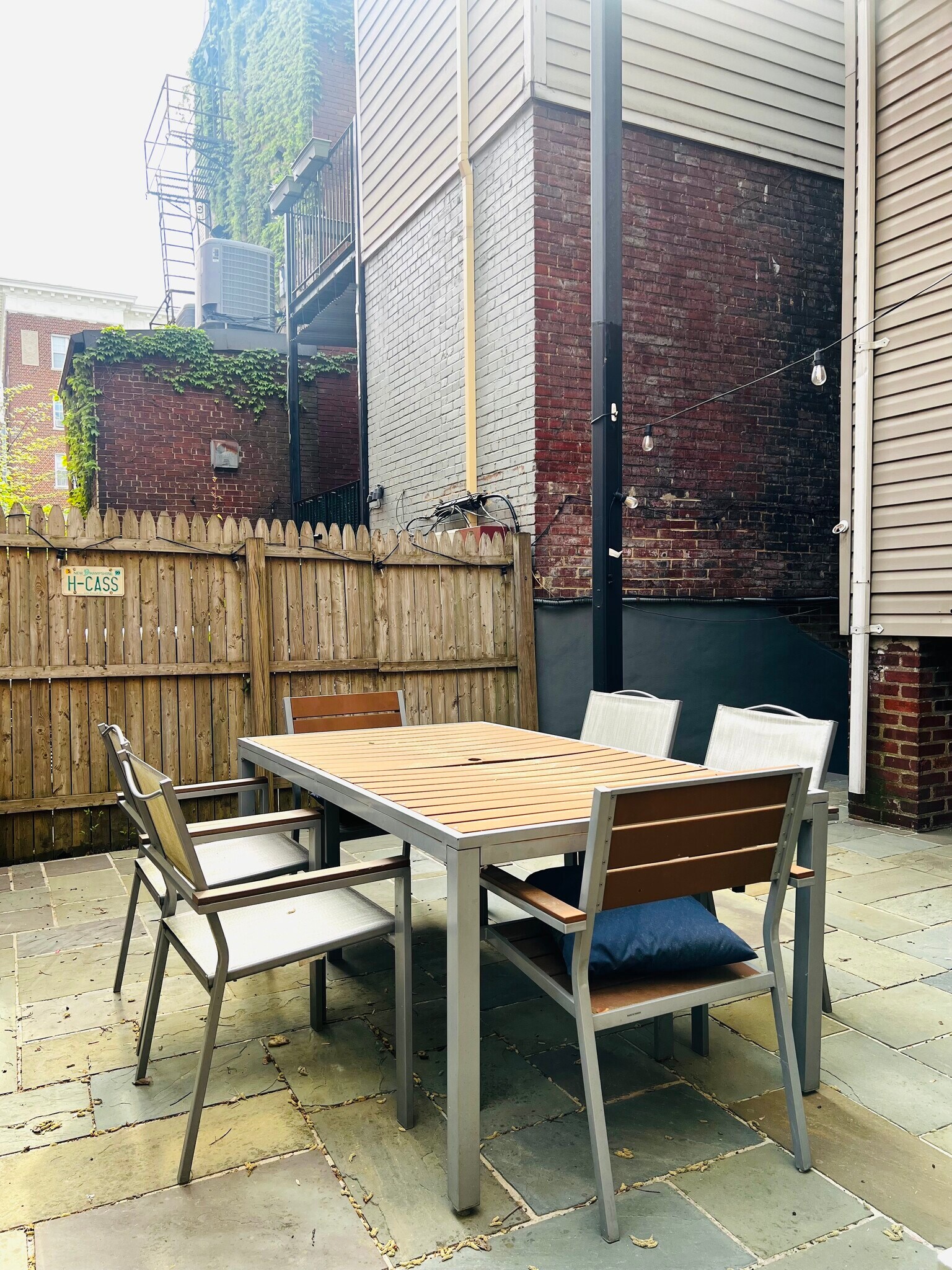 Building Photo - 1305 Clifton St NW