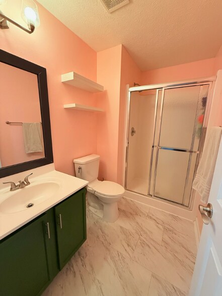 Building Photo - 1805 N 207th St