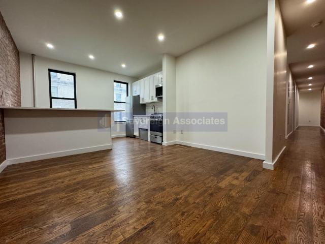 Building Photo - 5 bedroom in NEW YORK NY 10033