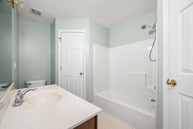 Building Photo - 2403 Medford Campbell Blvd