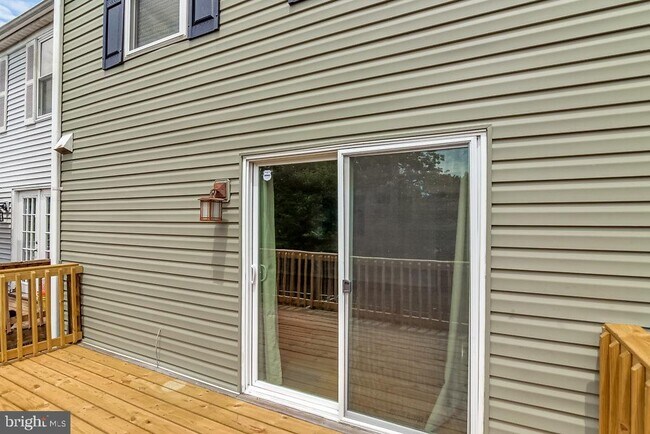 Building Photo - 14623 Stone Crossing Ct