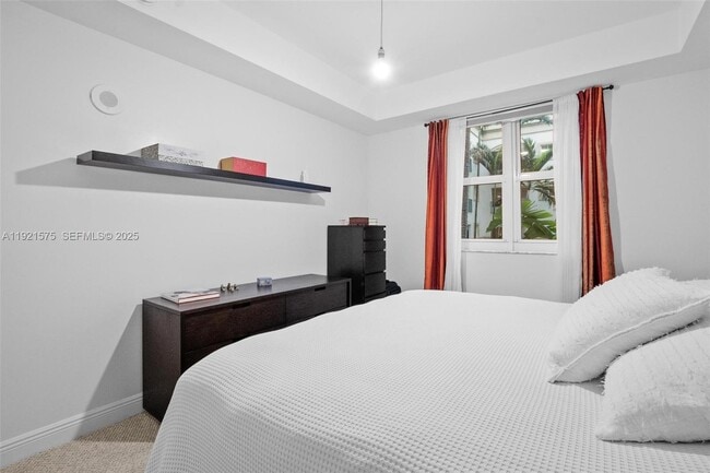 Building Photo - 19900 E Country Club Dr