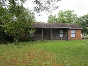 Building Photo - 2604 Edmonton Ct