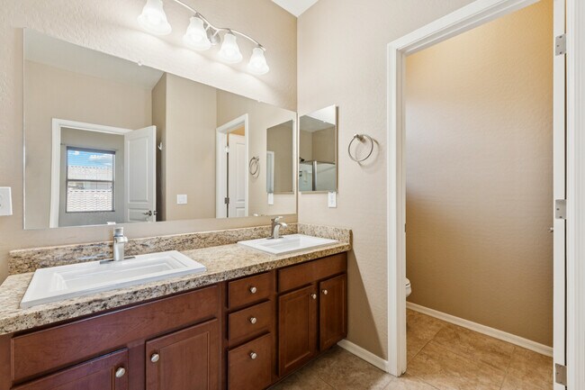 Building Photo - 4127 E Thunderheart Trail