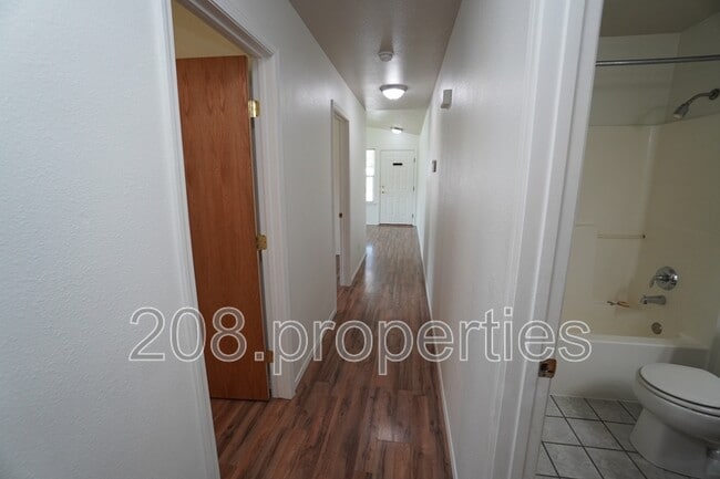 Building Photo - 46 3rd St