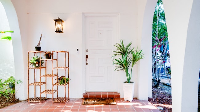 Building Photo - 33 SW 18th Terrace