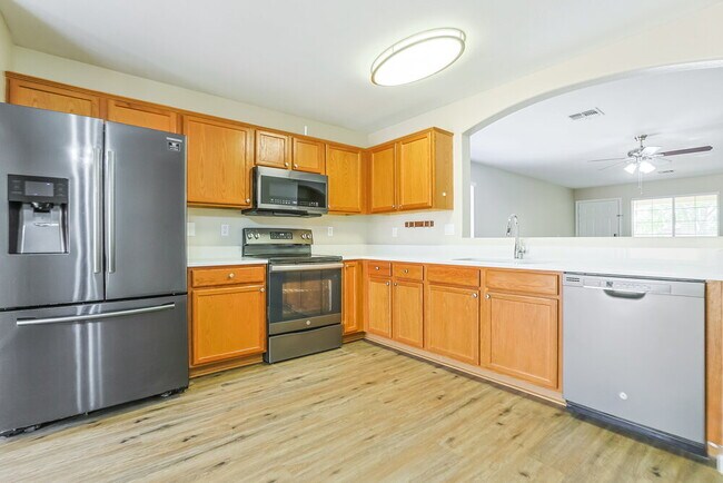 Building Photo - 10528 E Calypso Ave