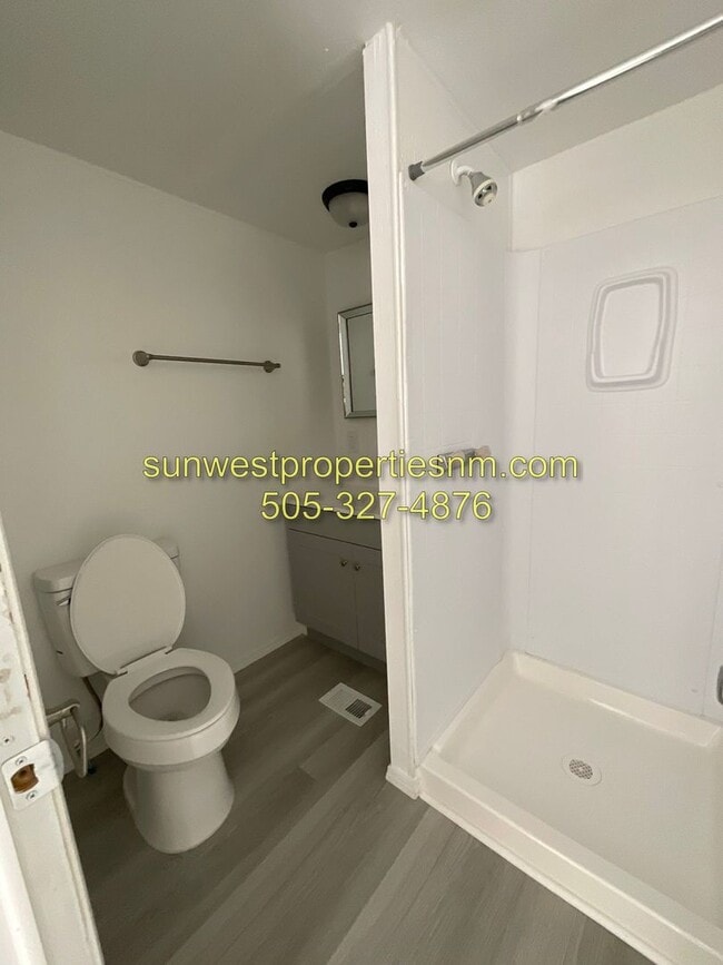 Building Photo - 3 Bedroom, 2 Bathroom Mobile Home