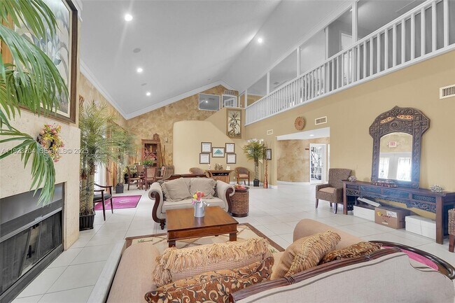 Building Photo - 1265 SW 46th Ave