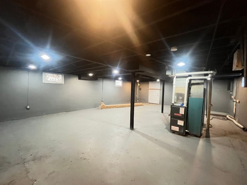 Building Photo - 2505 Crescent Ave