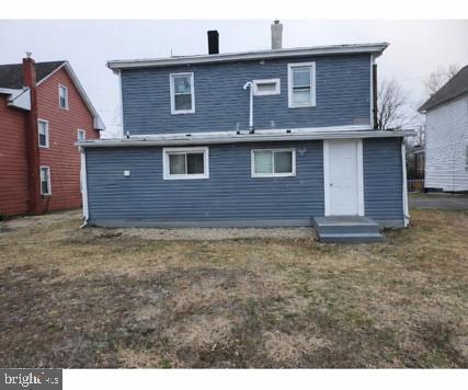 Building Photo - 84 Carpenter St