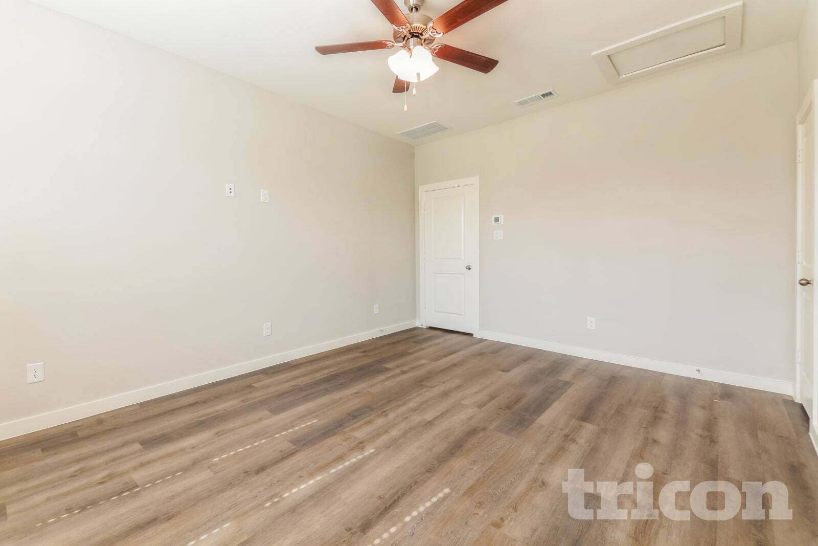 Building Photo - 2552 Finch Holw Dr