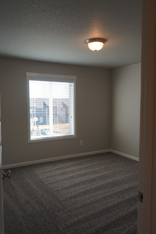 Building Photo - 12018 NE 109th St