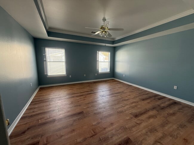 Building Photo - 41265 Schafer Dr