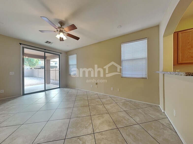 Building Photo - 8851 W Payson Rd