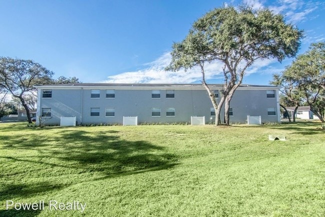 Building Photo - 110 Gornto Lake Rd