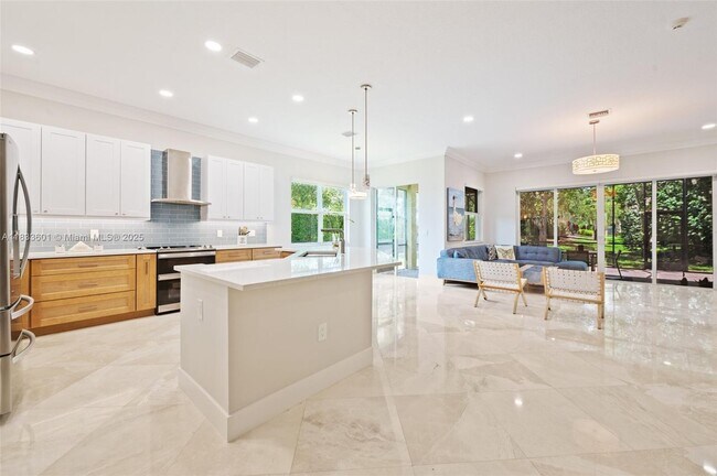 Building Photo - 8186 Fiera Ridge Dr
