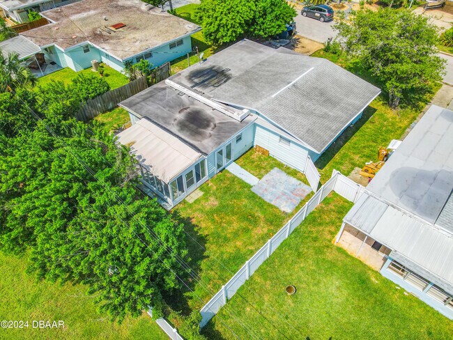 Building Photo - 152 Ponce De Leon Dr