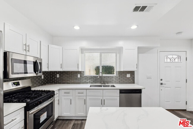 Building Photo - 17610 Sherman Way