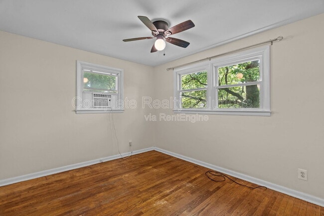 Building Photo - 2502 McLaran Ave