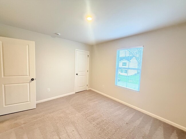 Building Photo - 344 Berkley Rd