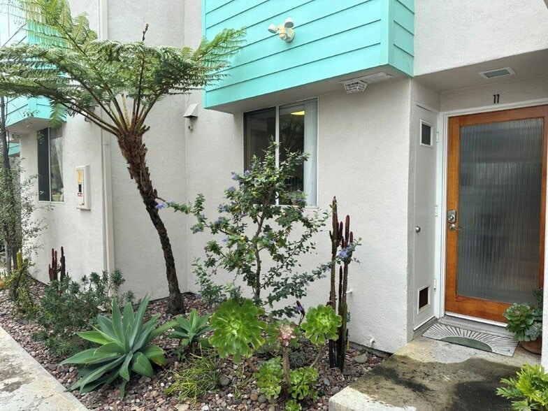 Building Photo - 125 Hillcrest Drive